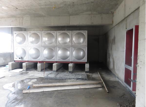 �������P�ˮ��ı��B(y��ng)���E�����ڹܵ��B���ϵķ�ʽ